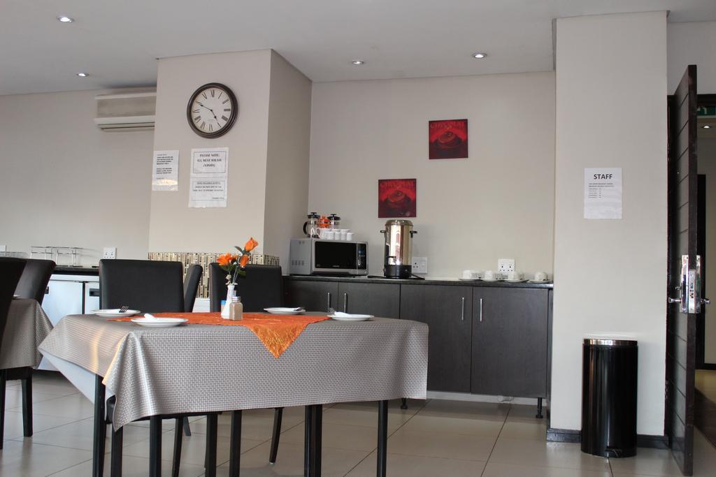 Alcazaba Hotel Johannesburg Exterior photo